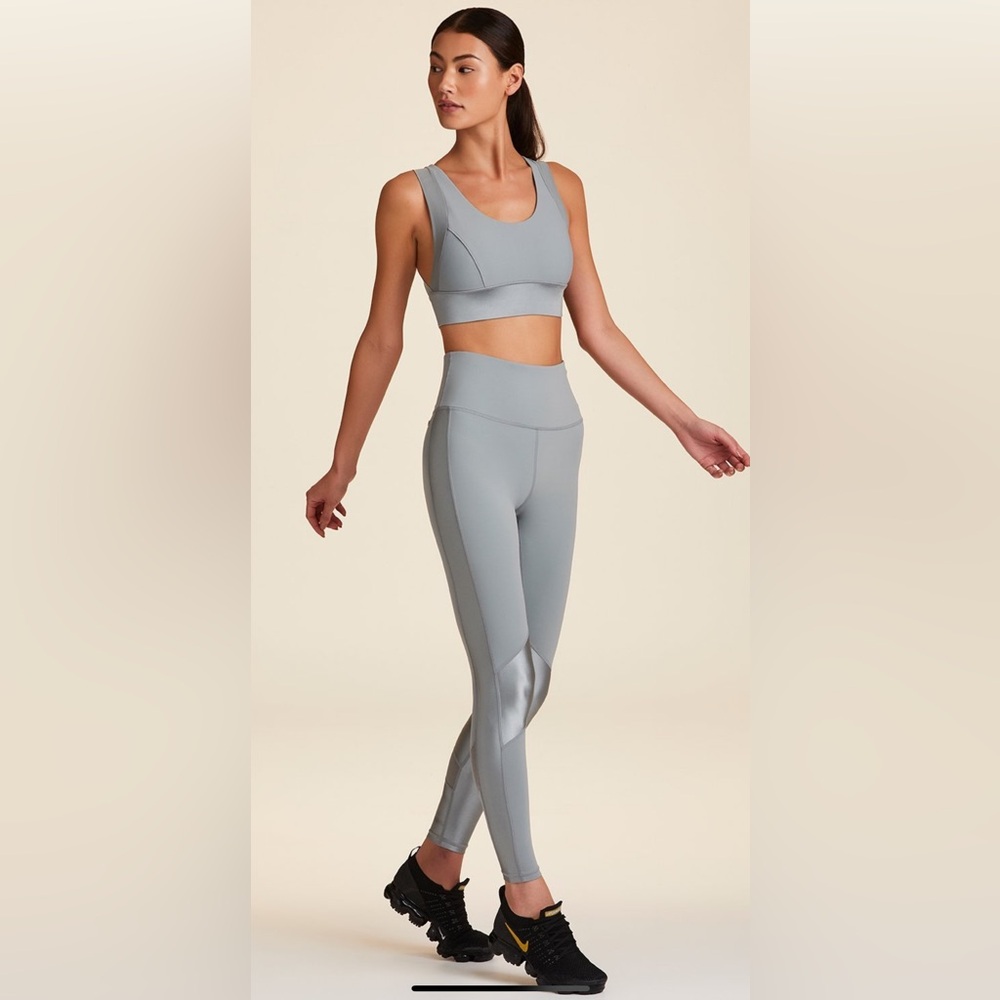 Hardly worn 2 piece workout set